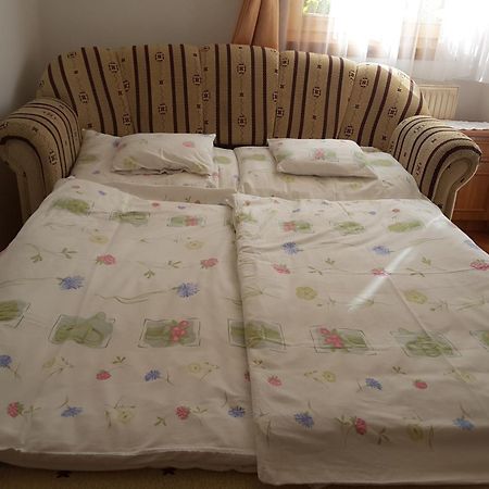 Dessewffy Guesthouse ซามาร์ดี ภายนอก รูปภาพ